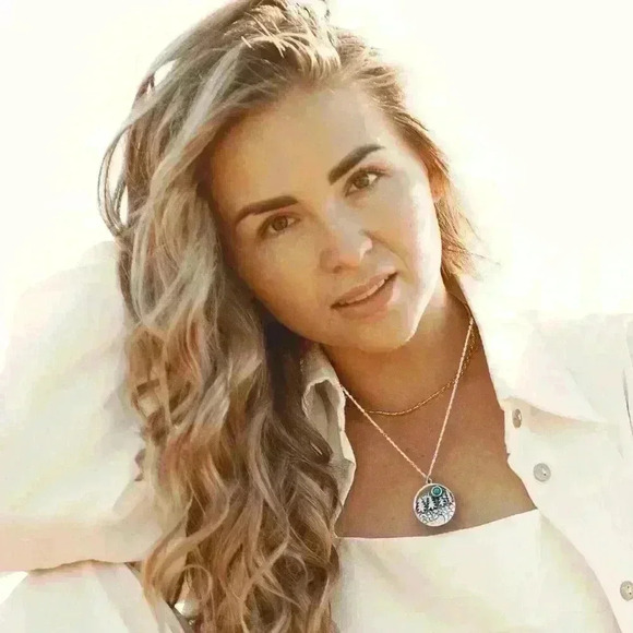 Turquoise Western necklace mountain pendant country jewelry - Picture 2 of 11